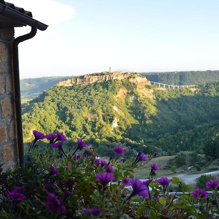Le Calanque La Terrazza Su Civita Lubriano Zewnętrze zdjęcie
