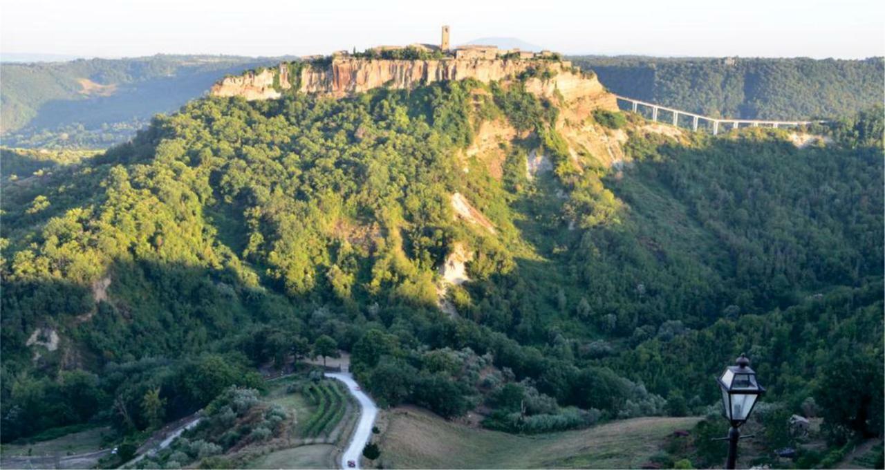 Le Calanque La Terrazza Su Civita Lubriano Zewnętrze zdjęcie